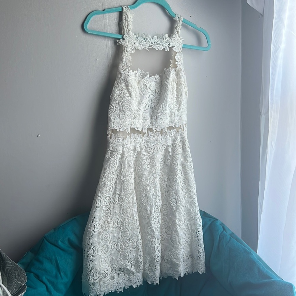 White lace & mesh dress